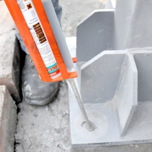 Akfix C900  Ancoră chimică poliester pentru fixări structurale, 300 ml